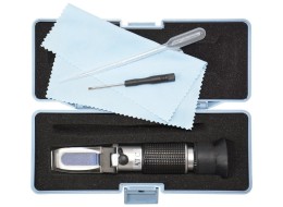 Universal refractometer for fruit concentrates (juices, syrups, jams etc.) AT 32 SIXTOL